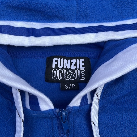 NWT Funzie Onezie Toronto Maple Leafs NHL Onesie - Picture 7 of 9